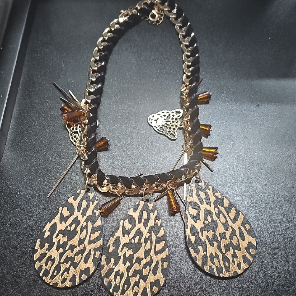 Gold-Tone Leopard Print Teardrop Statement Necklace - Women Jewelry